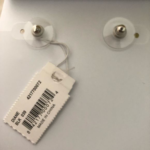 “Sold” - Picture 3 of 6